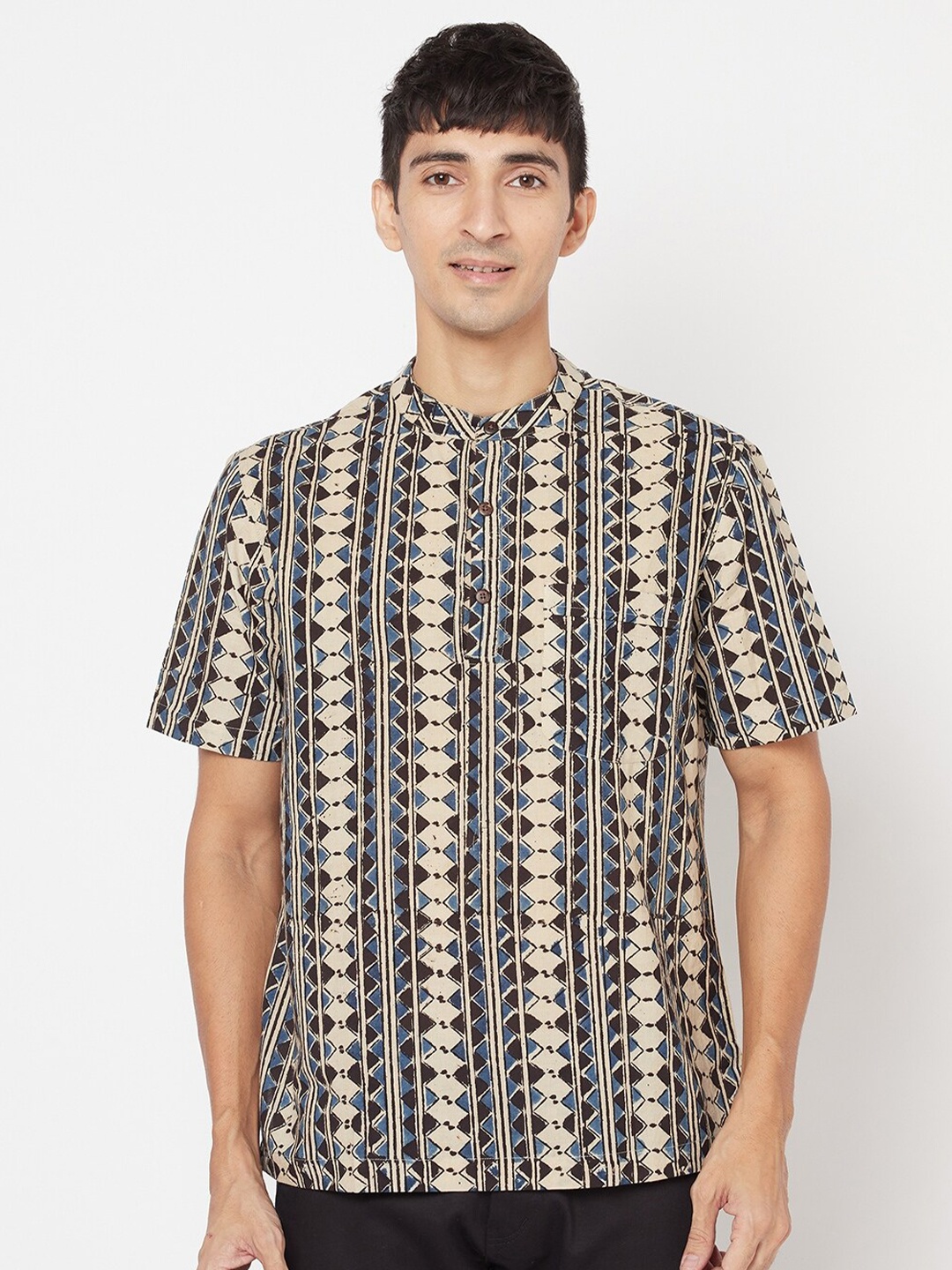 

Fabindia Men Blue & Beige Printed Cotton Kurta