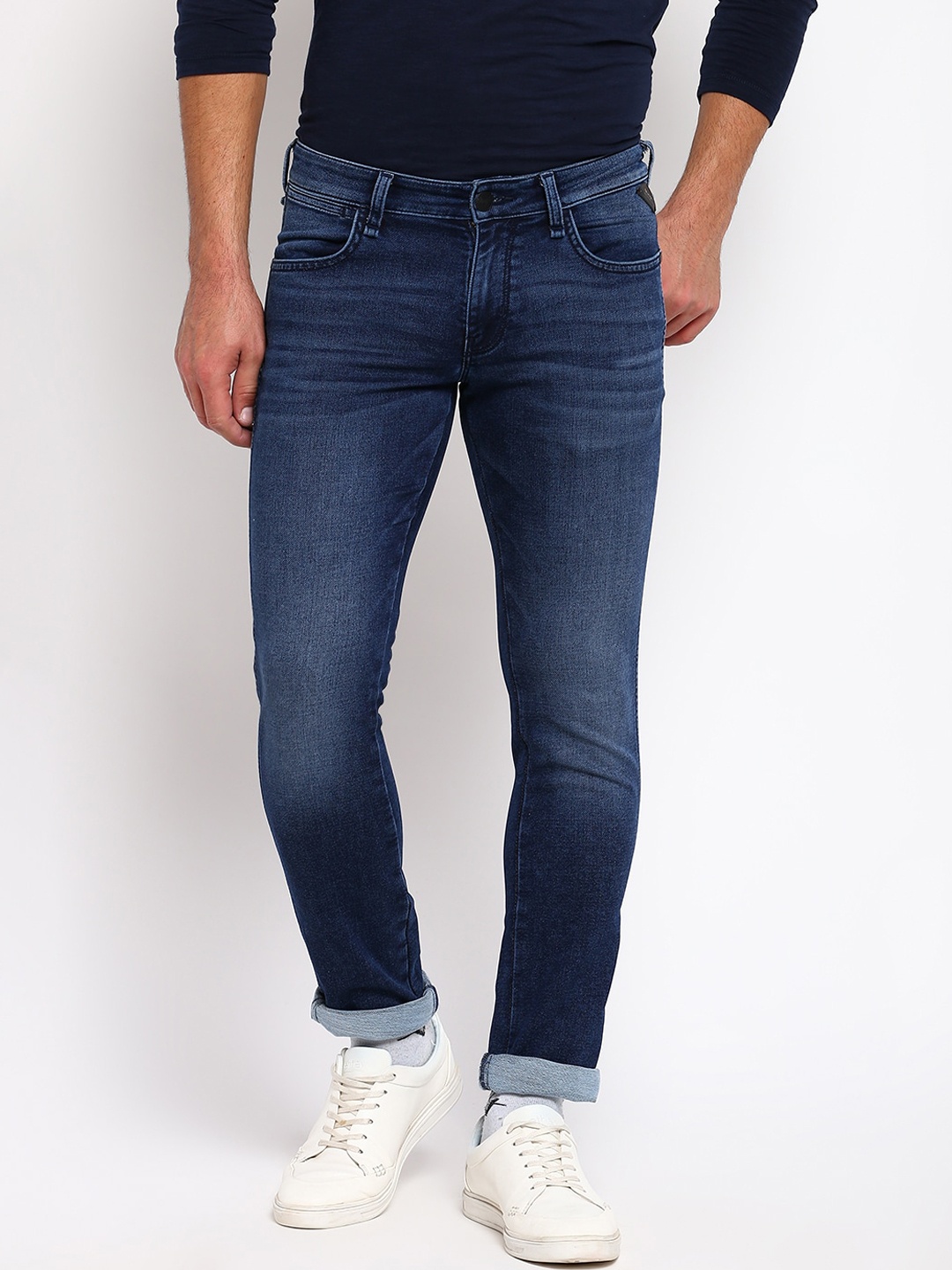 

Wrangler Men Blue Slim Fit Light Fade Mid-Rise Jeans