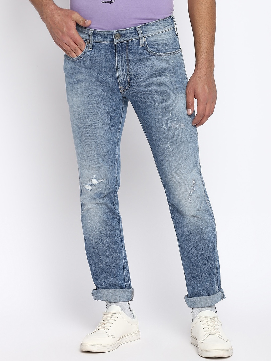 

Wrangler Men Blue Low-Rise Mildly Distressed Heavy Fade Jeans