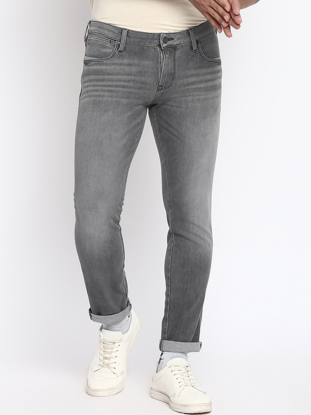 

Wrangler Men Grey Slim Fit Low-Rise Heavy Fade Jeans