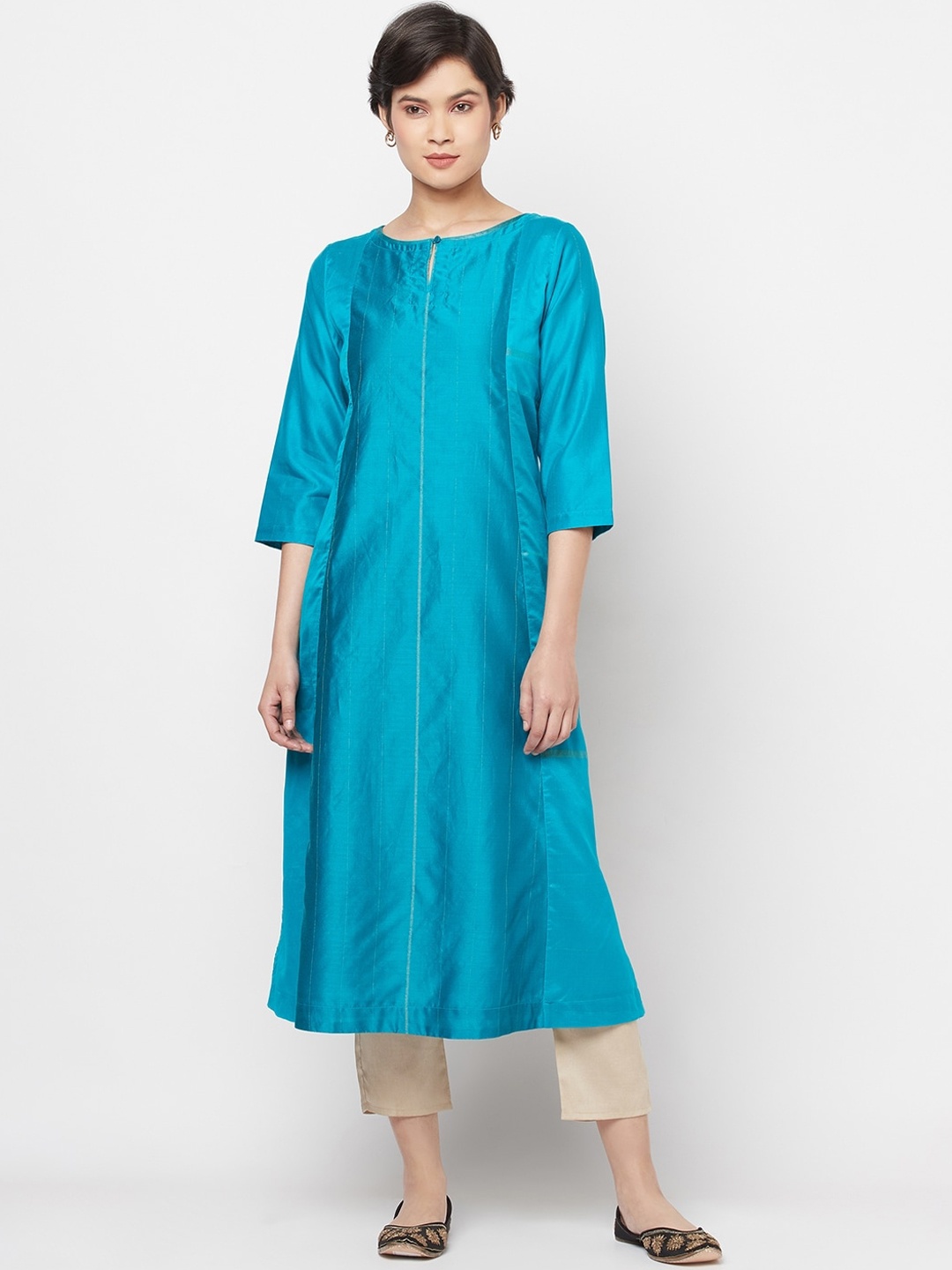 

Fabindia Women Turquoise Blue Keyhole Neck Kurta