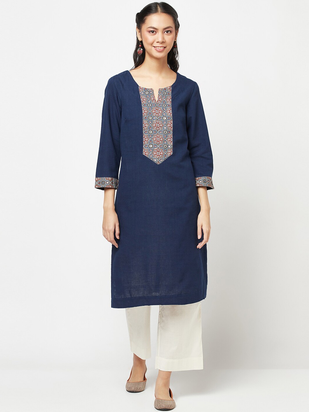 

Fabindia Women Navy Blue Geometric Embroidered Cold-Shoulder Sleeves Thread Work Kurta
