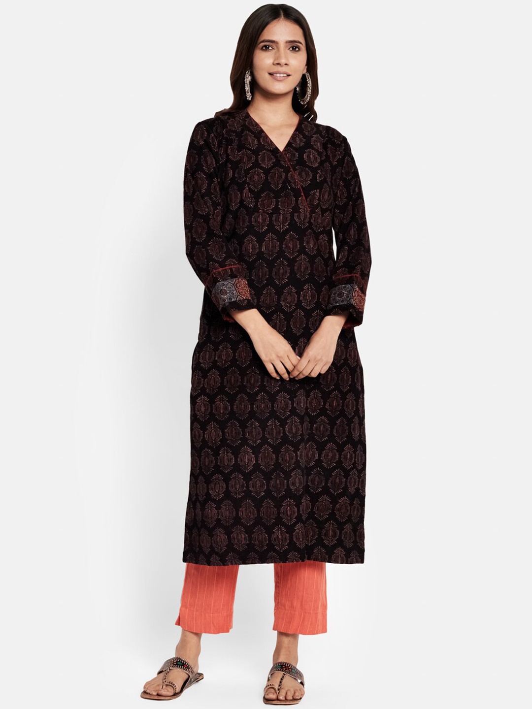 

Fabindia Women Black & Brown Ethnic Motifs Embroidered Anarkali Kurta