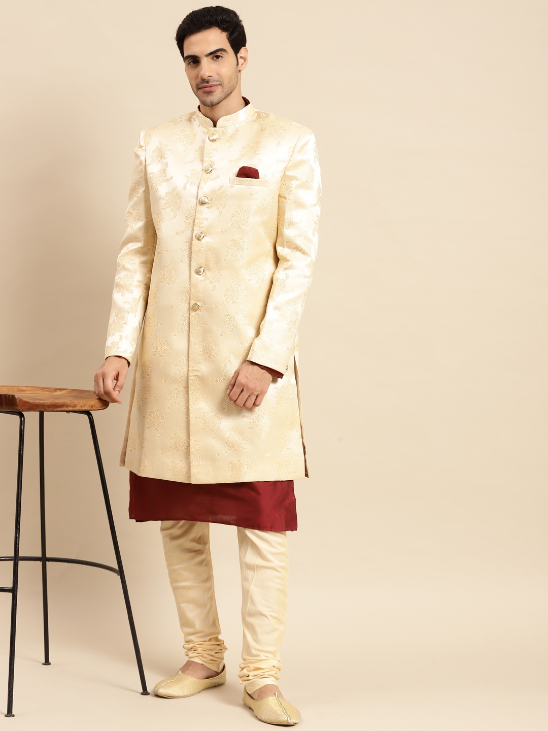 

KISAH Men Beige & Maroon Woven Design Indowestern Sherwani Set