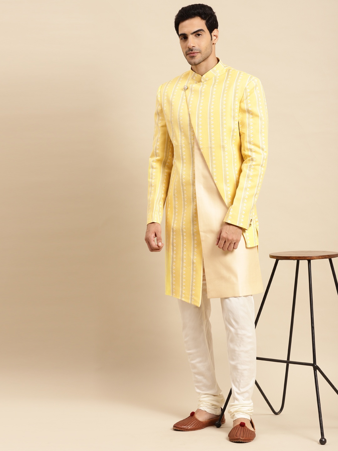 

KISAH Men Yellow Printed Cotton Regular Fit Indowestern Sherwani Set