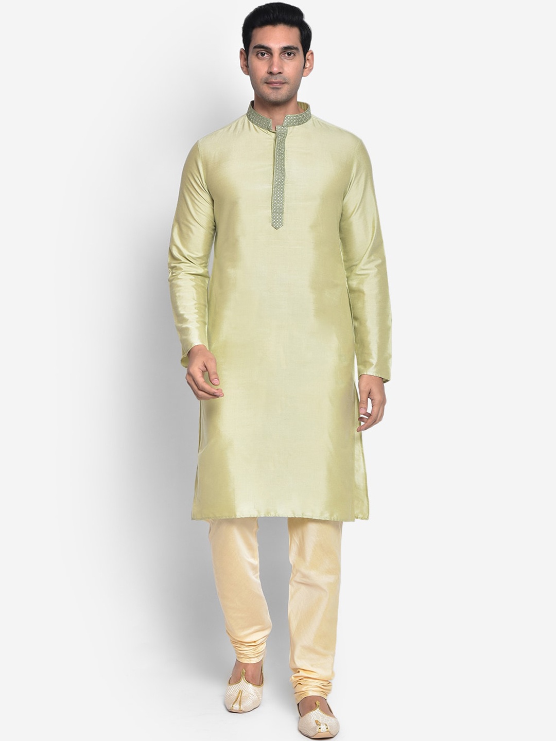 

KISAH Men Green & White Solid Mandarin Collar Cotton Straight Kurta