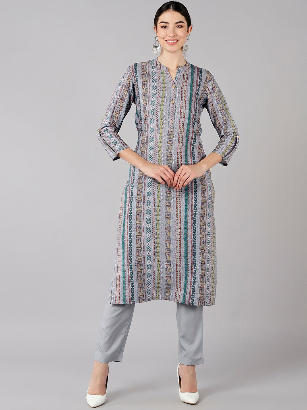 

AHIKA Women Grey Ethnic Motifs Striped Kurta with Trousers