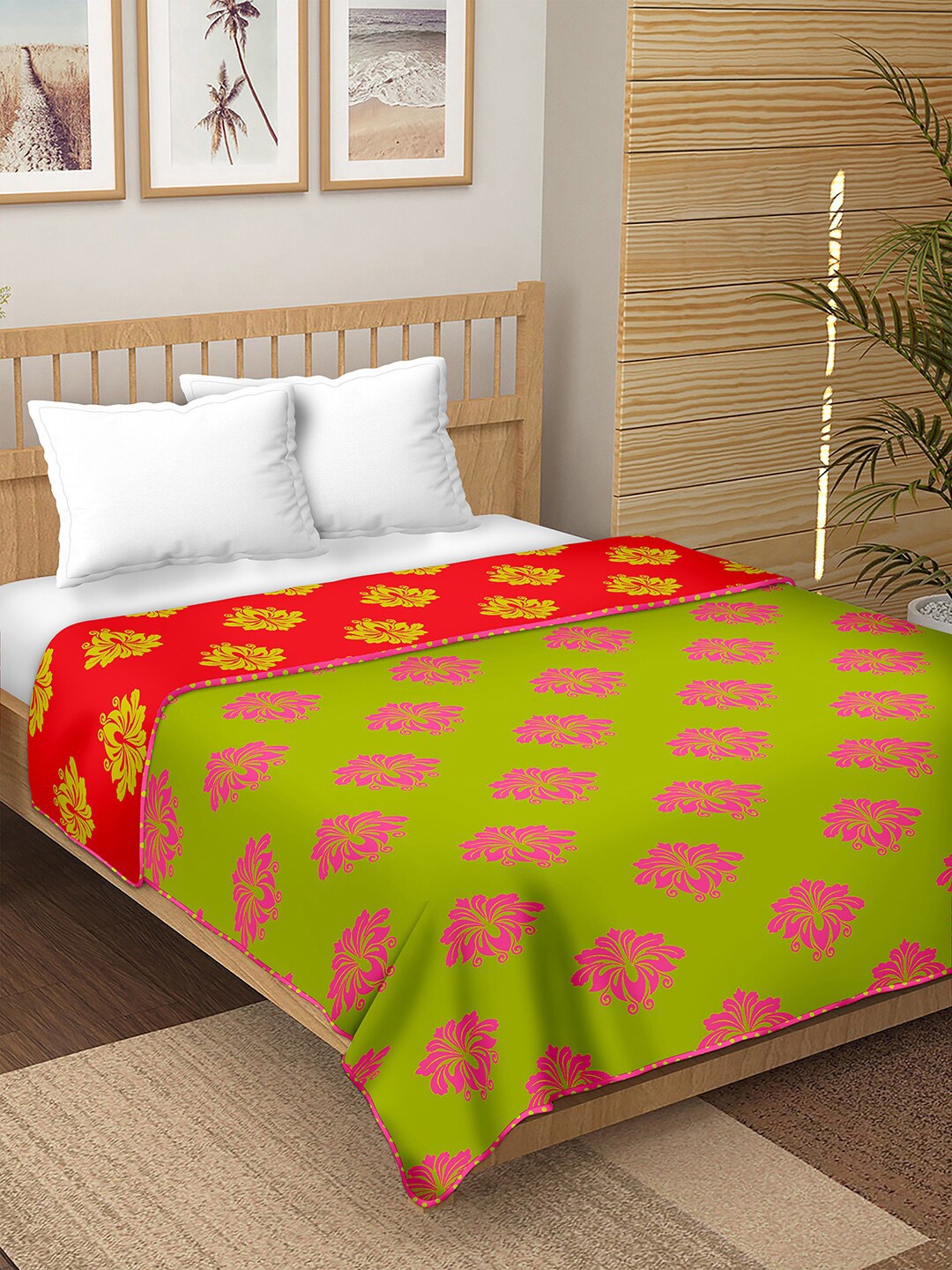 

BELLA CASA Red & Green Ethnic Motifs AC Room 150 GSM Reversible Double Bed Dohar