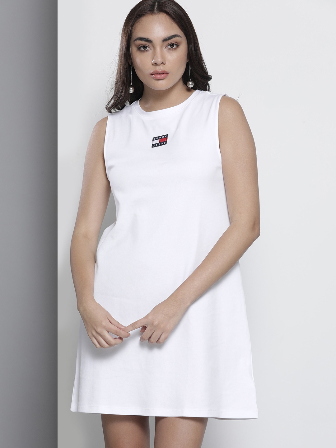 

Tommy Hilfiger Women White Organic Cotton Sheath Dress