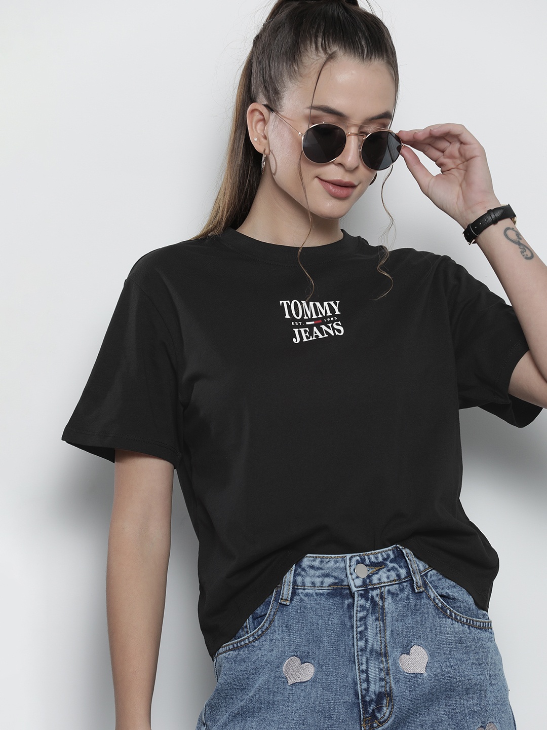 

Tommy Hilfiger Women Black Brand Logo Printed T-shirt