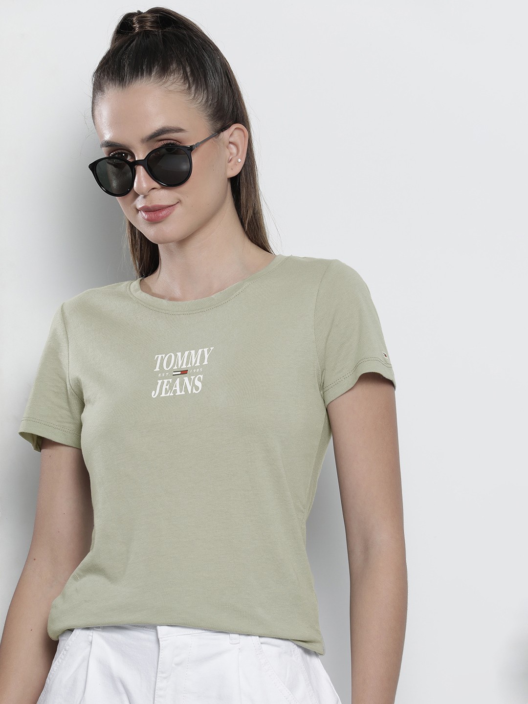 

Tommy Hilfiger Women Green Slim Fit T-shirt