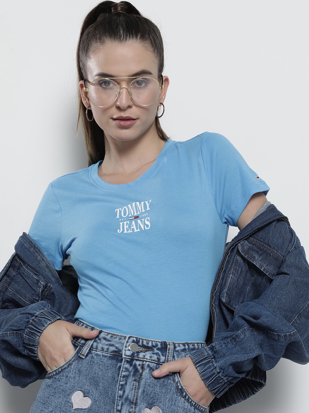 

Tommy Hilfiger Women Blue Brand Logo Printed Slim Fit T-shirt
