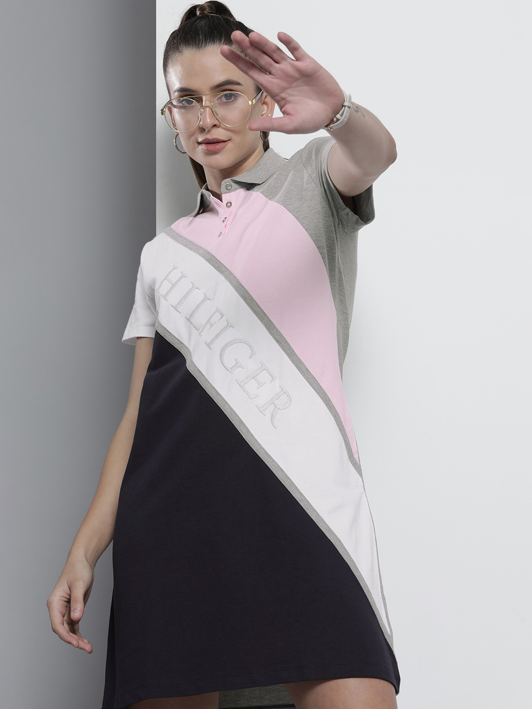 

Tommy Hilfiger Pink & White Colourblocked T-shirt Dress