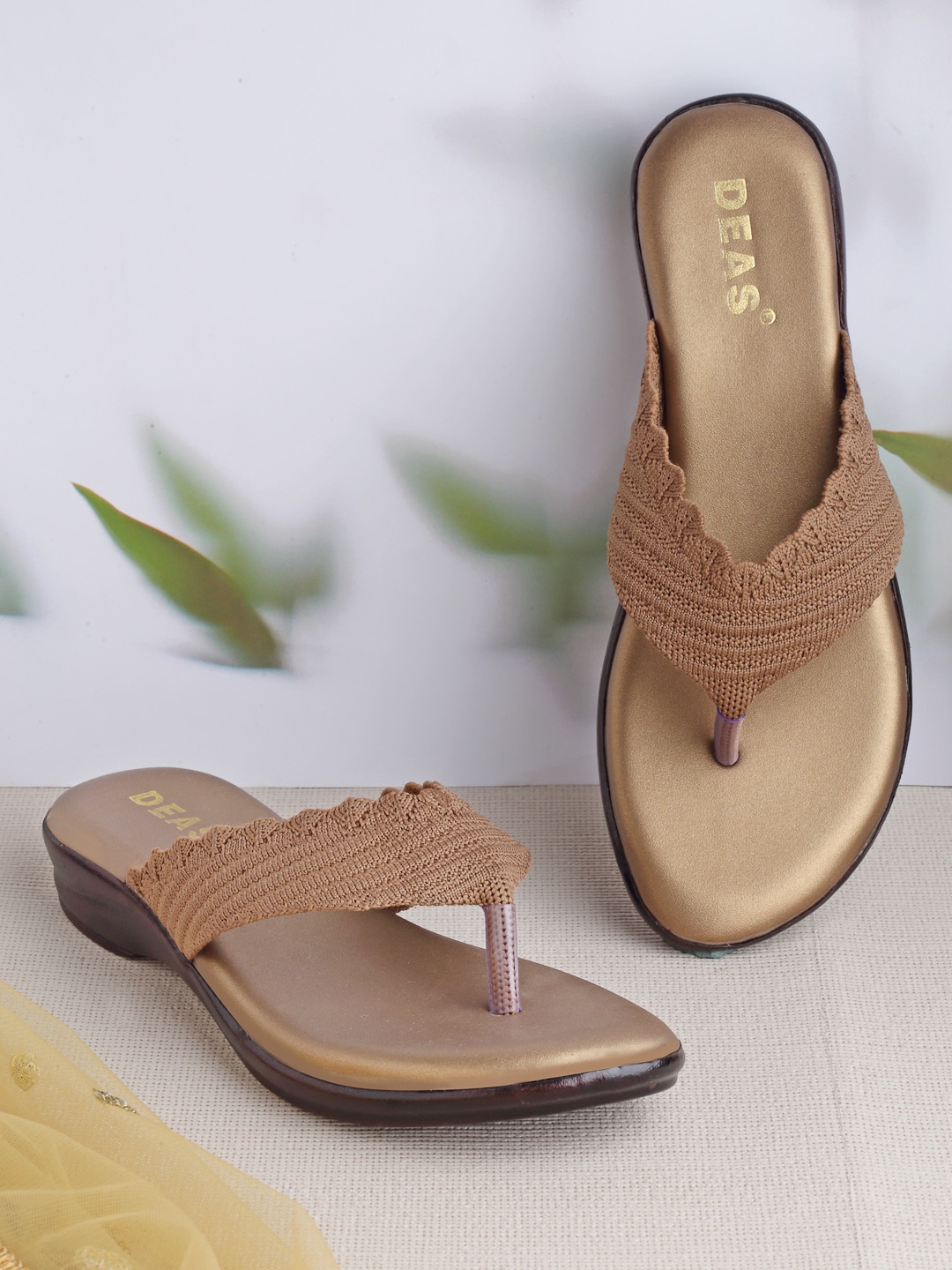 

DEAS Women Copper-Toned Open Toe Flats
