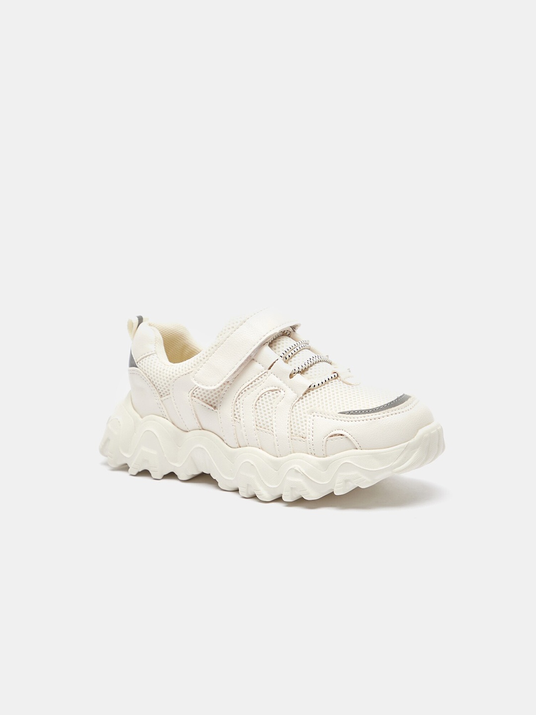 

shoexpress Girls Cream-Coloured Non-Marking Walking Shoes