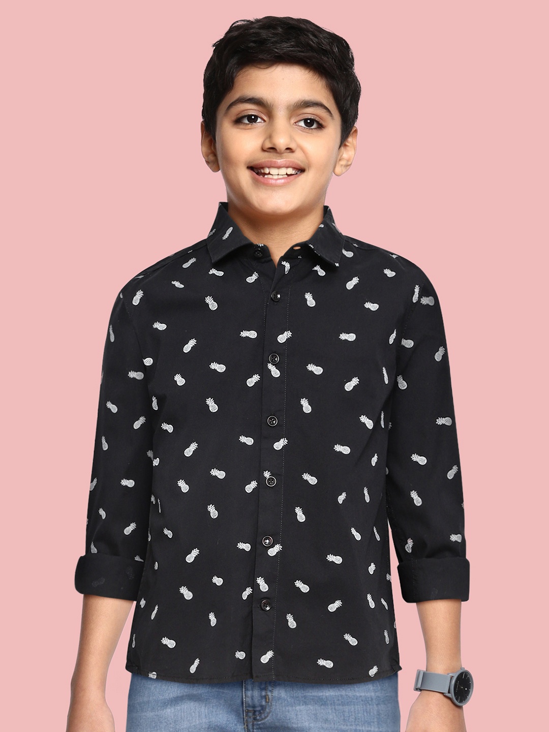 

M&H Juniors Boys Black Conversational Opaque Printed Pure Cotton Casual Shirt