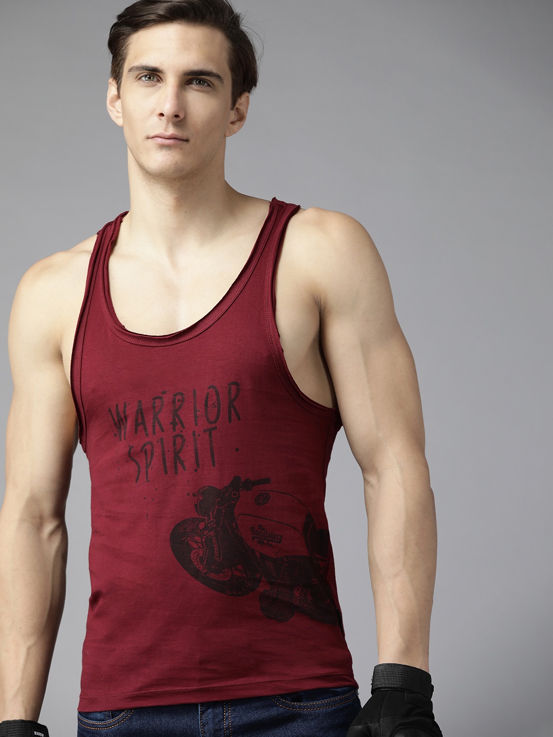 

Roadster Men Maroon & Black Brand Logo Printed Pure Cotton T-shirt