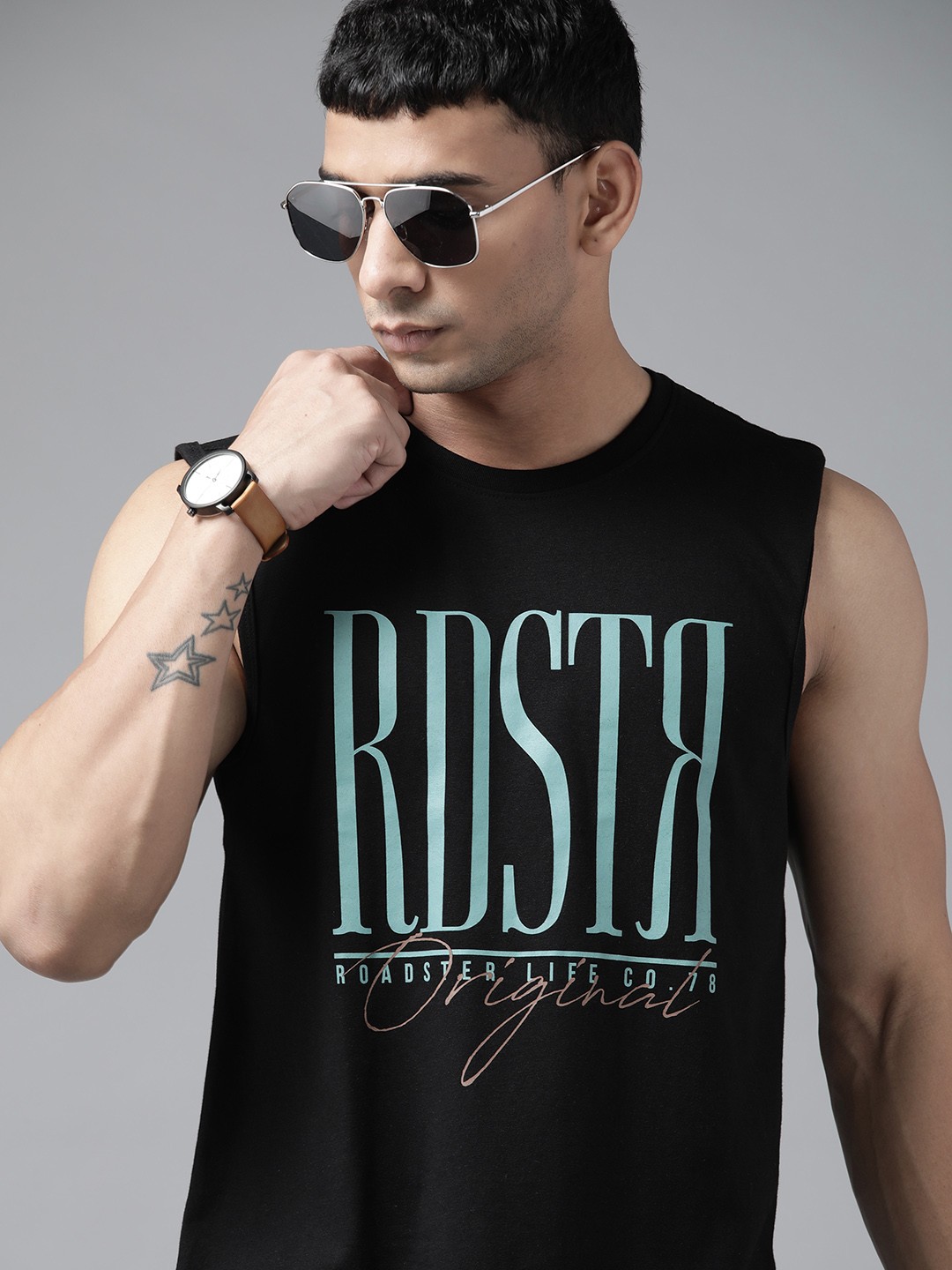 

Roadster Men Black & Teal Brand Logo Printed Pure Cotton T-shirt