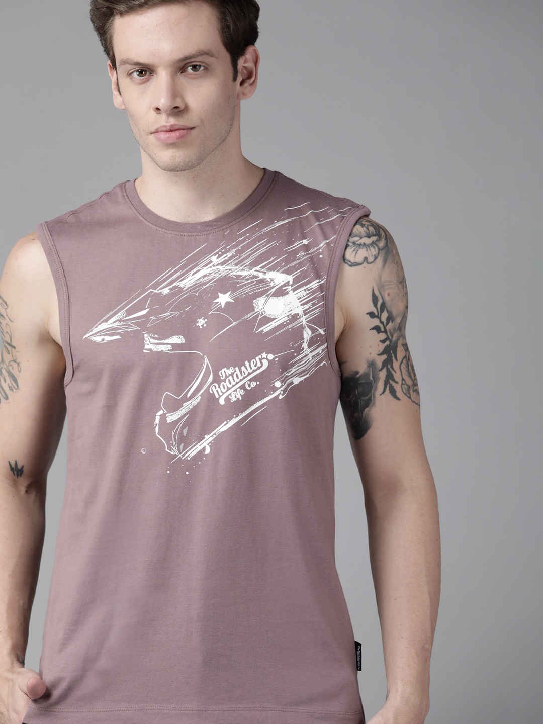 

Roadster Men Mauve Brand Logo Printed Pure Cotton T-shirt