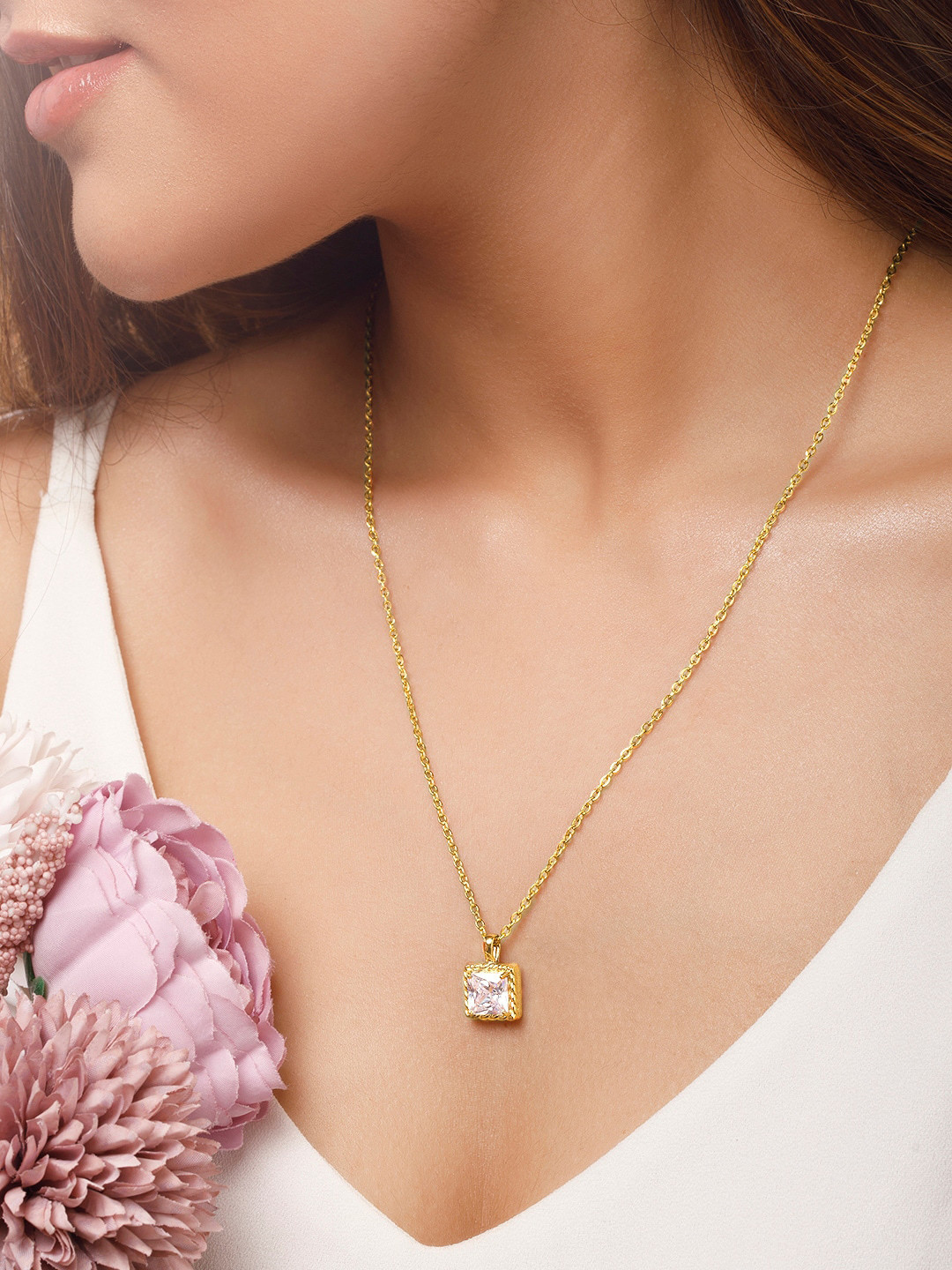 

Rubans Voguish Gold-Toned Gold-Plated Necklace