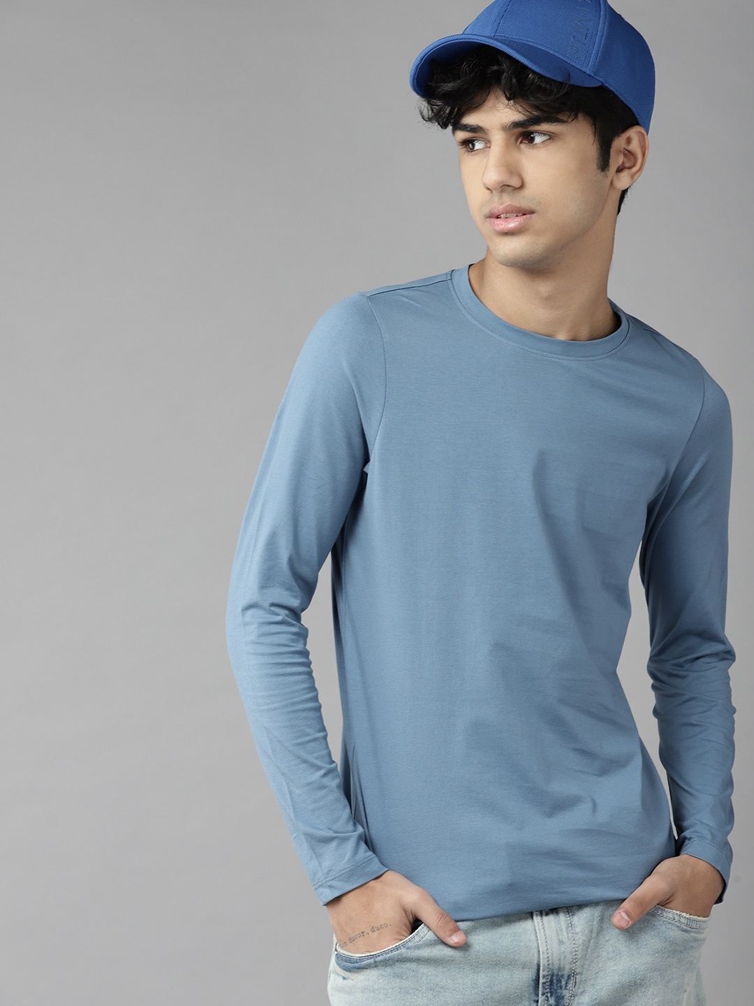 

UTH by Roadster Boys Blue Solid Pure Cotton Long Sleeves T-shirt
