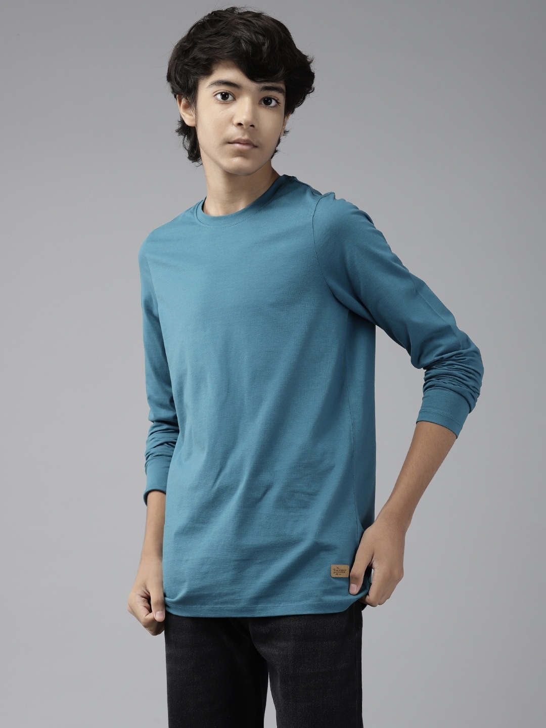 

UTH by Roadster Boys Teal Blue Solid T-shirt