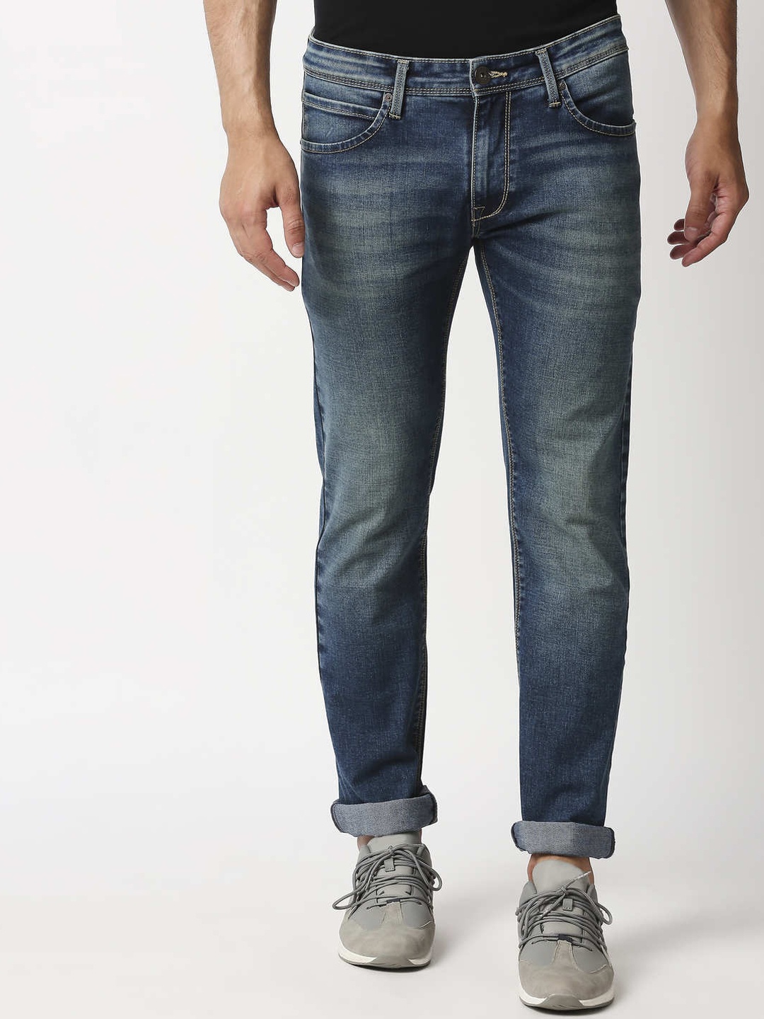 

Pepe Jeans Men Blue Slim Fit Heavy Fade Stretchable Jeans
