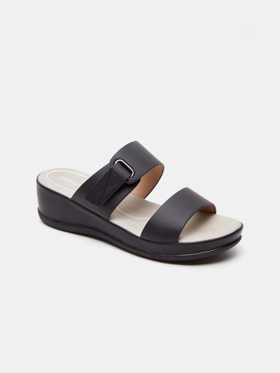 

shoexpress Black Textured Platform Heels