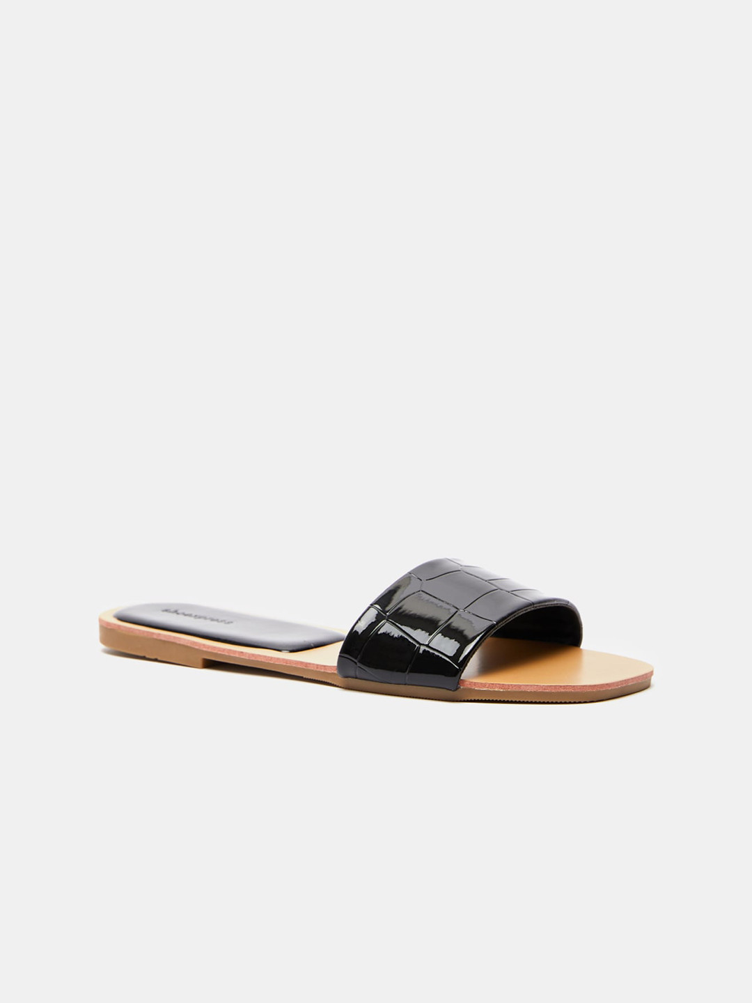 

shoexpress Women Black Textured Open Toe Flats