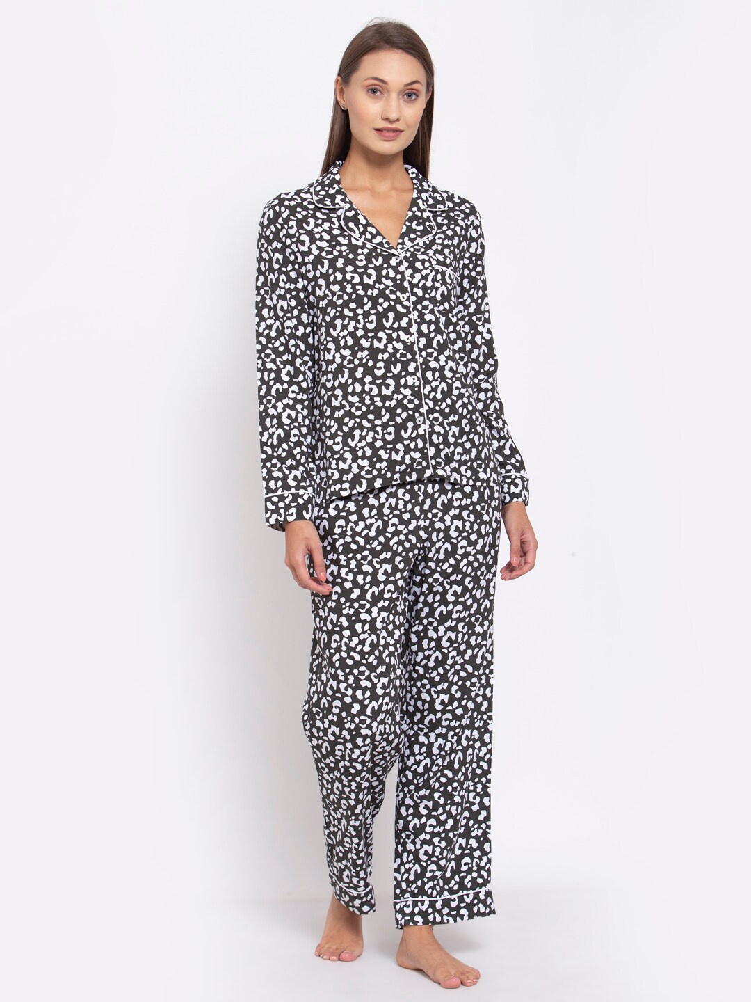 

YOONOY Women Grey & White Printed Night Suit