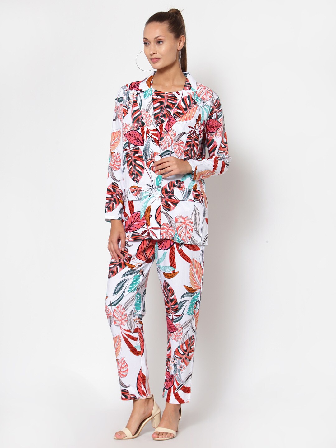 

YOONOY Women White & Pink Floral Printed Co-ords