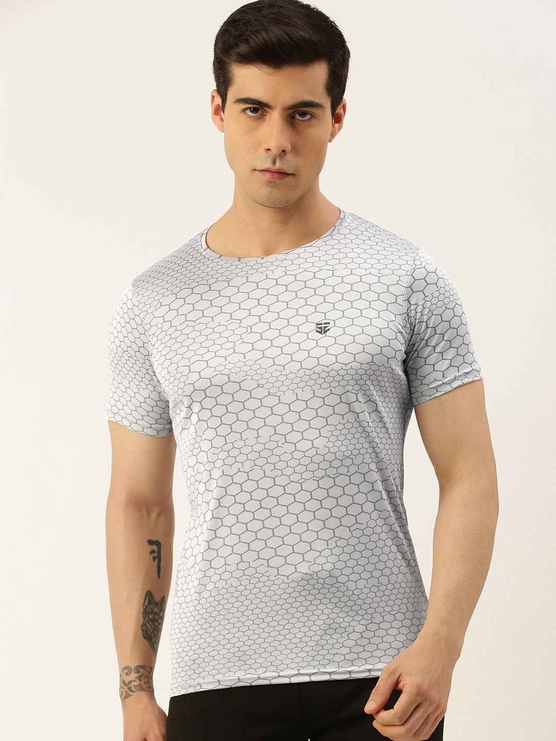 

Sports52 wear Geometric Printed Dry Fit Training Sports T-shirt, Grey