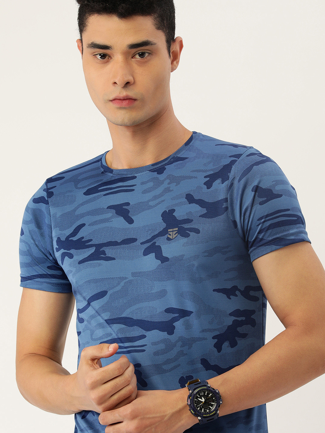 

Sports52 wear Men Blue Camouflage Printed Dri-Fit Training T-shirt