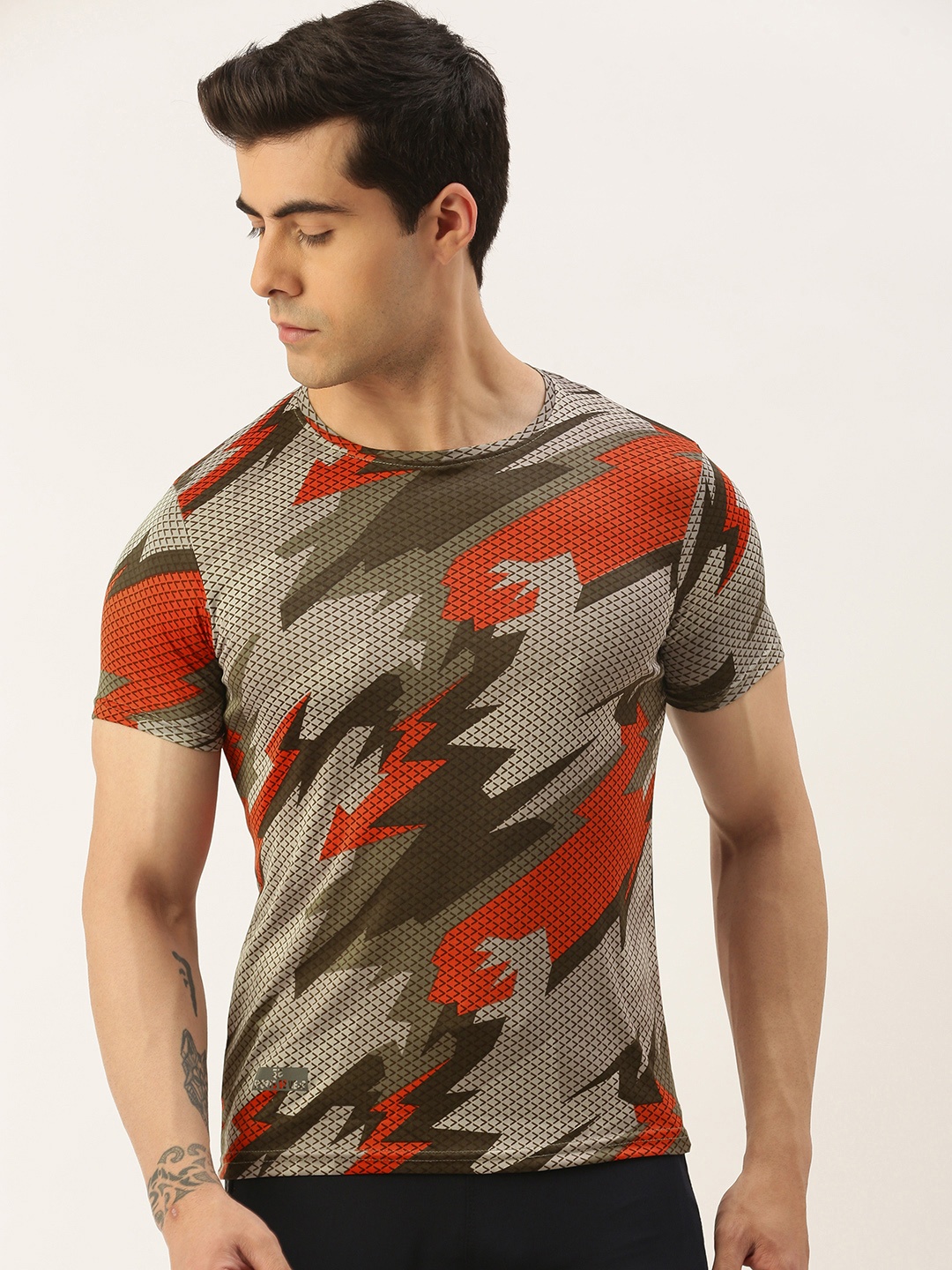 

Sports52 wear Round Neck Abstract Printed Dry-Fit Training T-shirt, Red