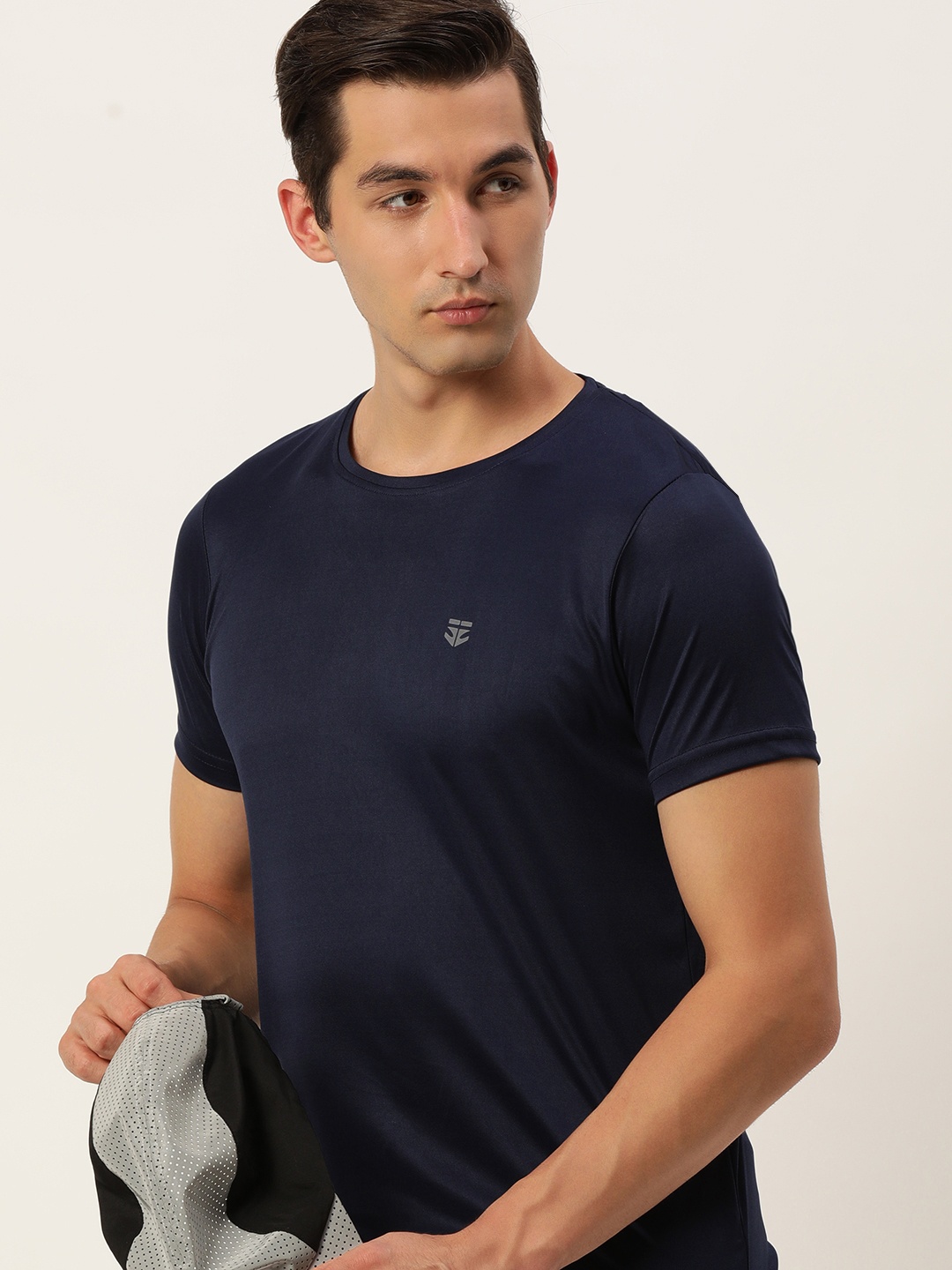 

Sports52 wear Men Navy Blue SOlid Dri Fit Training T-shirt