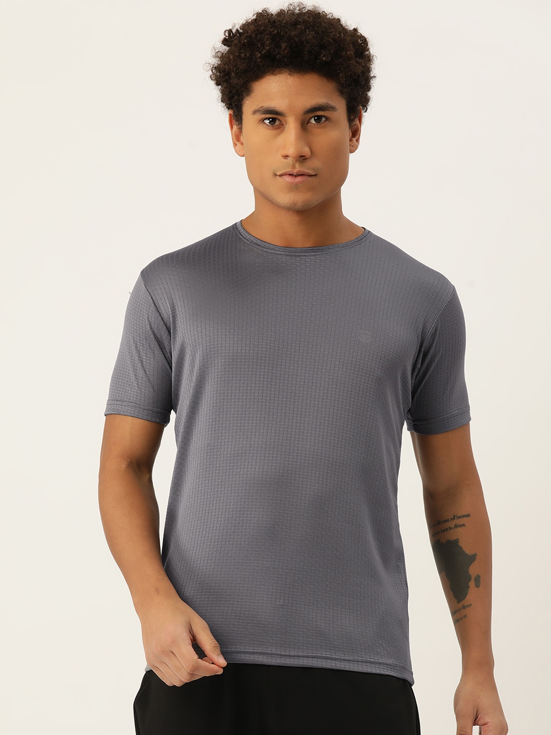 

Sports52 wear Self-Design Dry Fit Training T-shirt, Grey