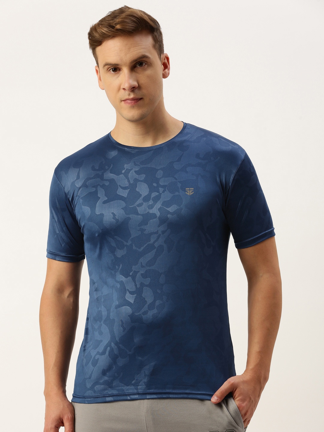 

Sports52 wear Men Dry Fit Camouflage Printed Training T-shirt, Blue
