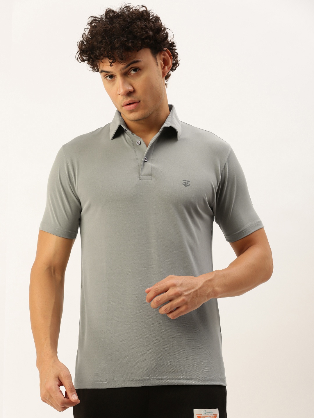 

Sports52 wear Solid Polo Collar Training T-shirt, Grey