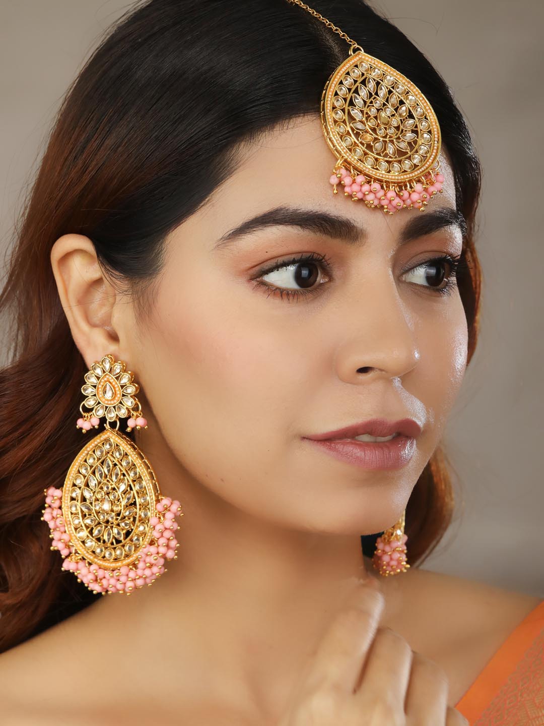

Priyaasi Gold-Plated & Pink Leaf Shaped Jewellery Set