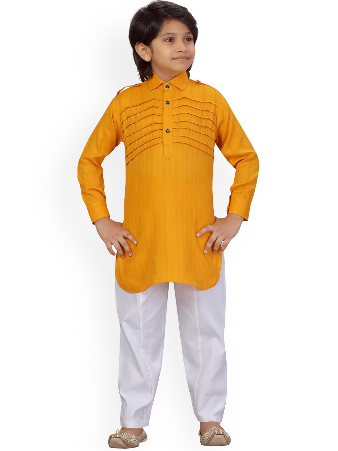 

LITTLE MAFIA BY Aarika Boys Yellow & White Pure Cotton Kurta with Pyjamas