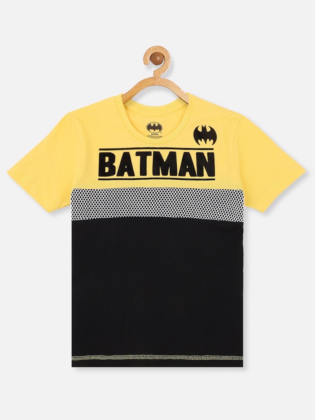

Kids Ville Boys Yellow & Black Colourblocked Batman Pure Cotton Regular Fit T-shirt