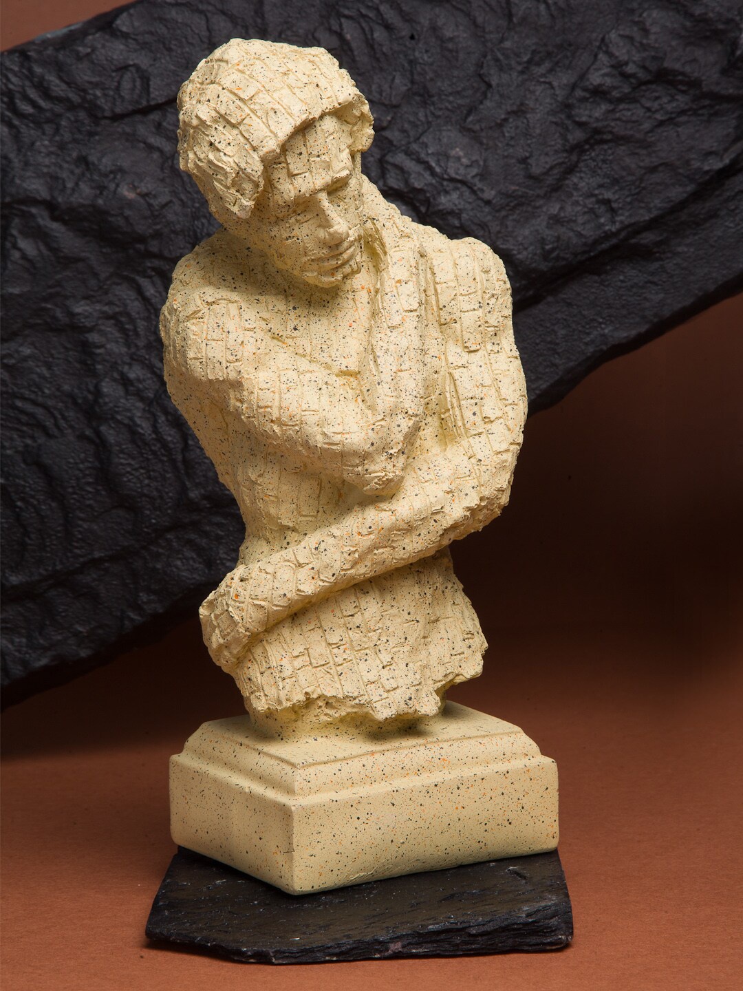 KLOTTHE Cream-Coloured Polyresin Decorative Showpiece