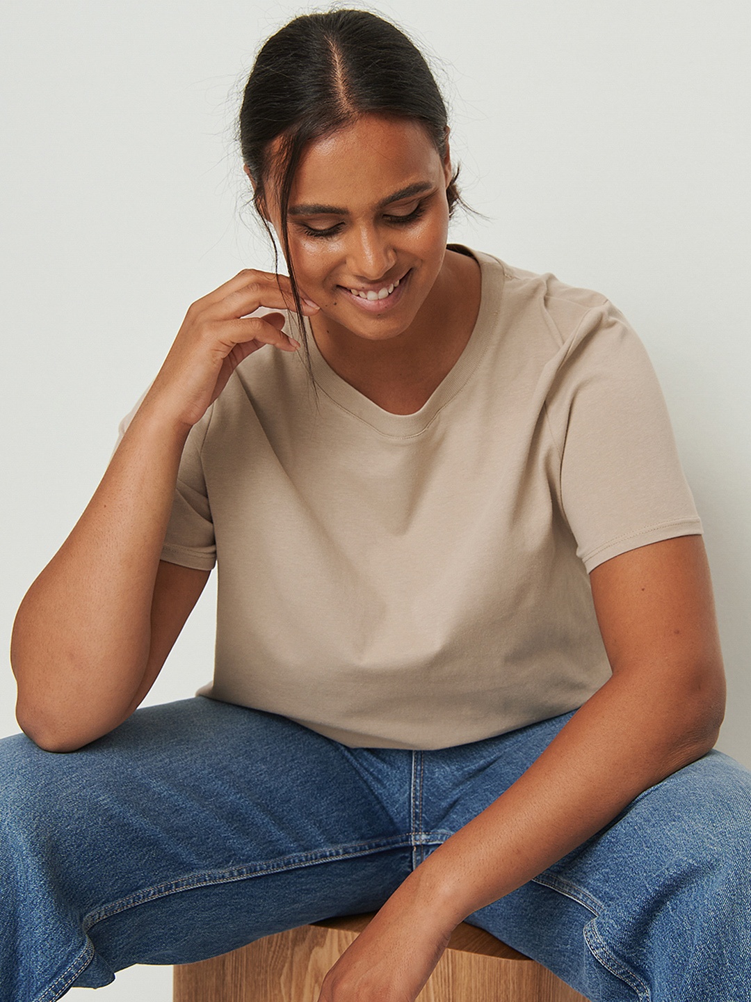

NA-KD Plus Size Women Beige Organic Cotton T-shirt