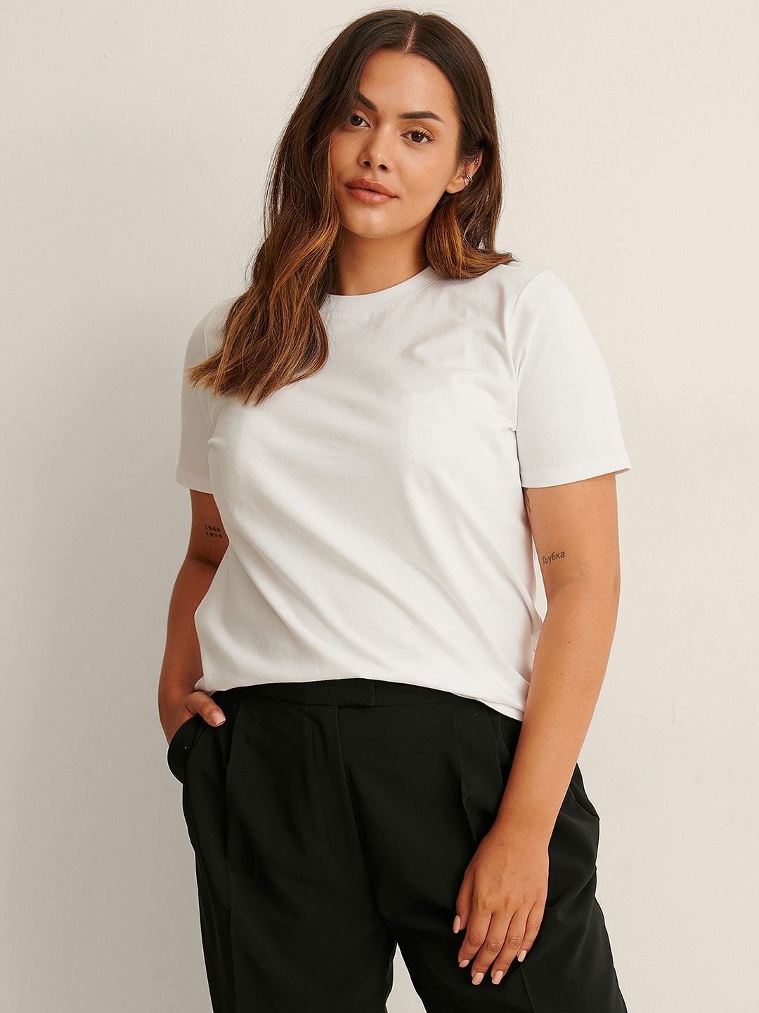 

NA-KD Plus Size Women White Organic Cotton T-shirt