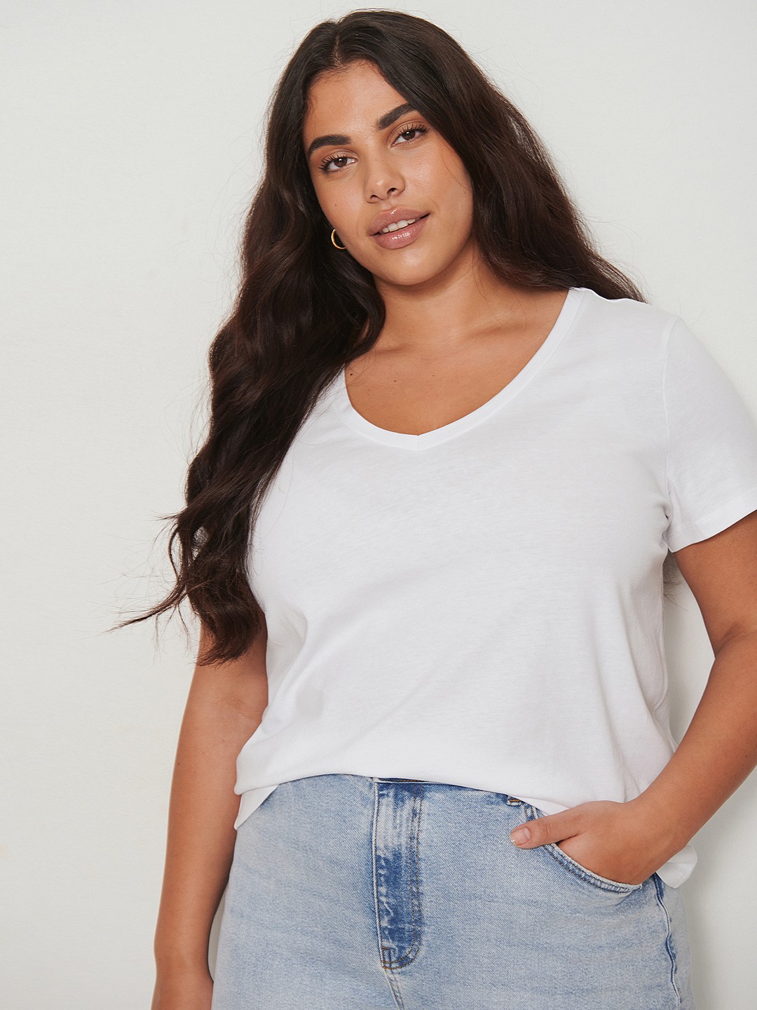 

NA-KD Plus Size Women White Organic Cotton T-shirt