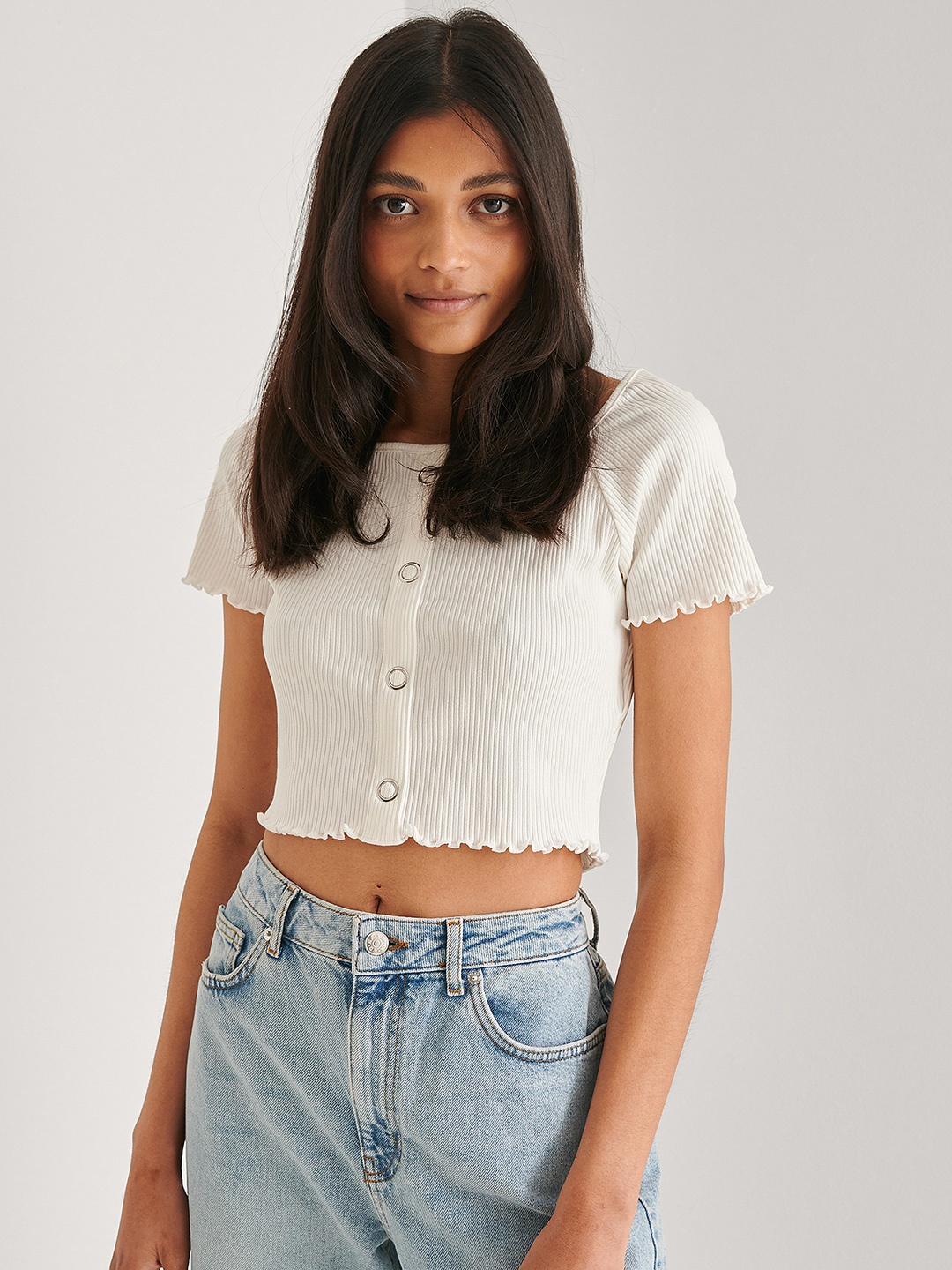 

NA-KD Women Off White Crop Top With Lettuce edge