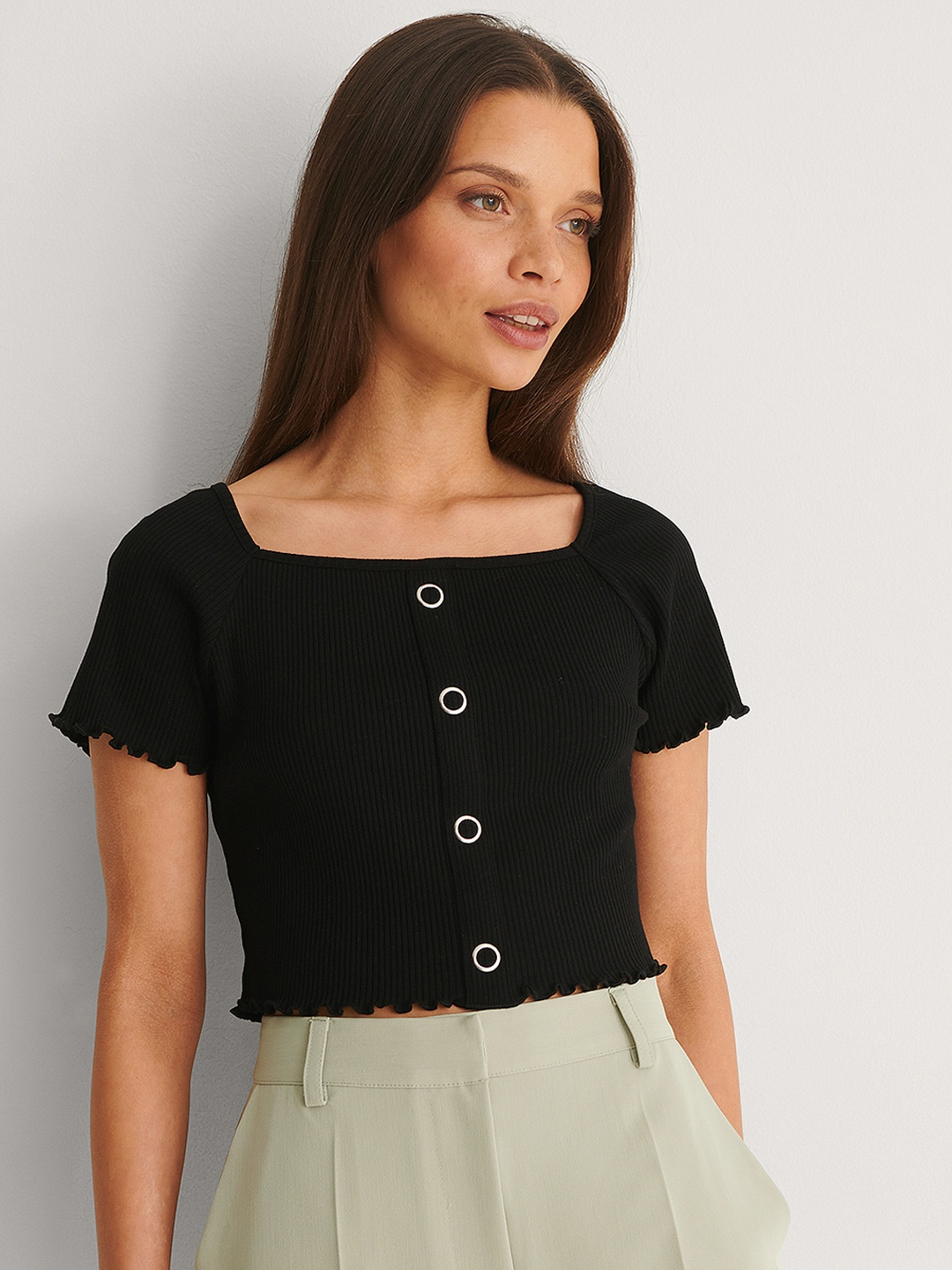 

NA-KD Black Ribbed Raglan Sleeves Crop Top