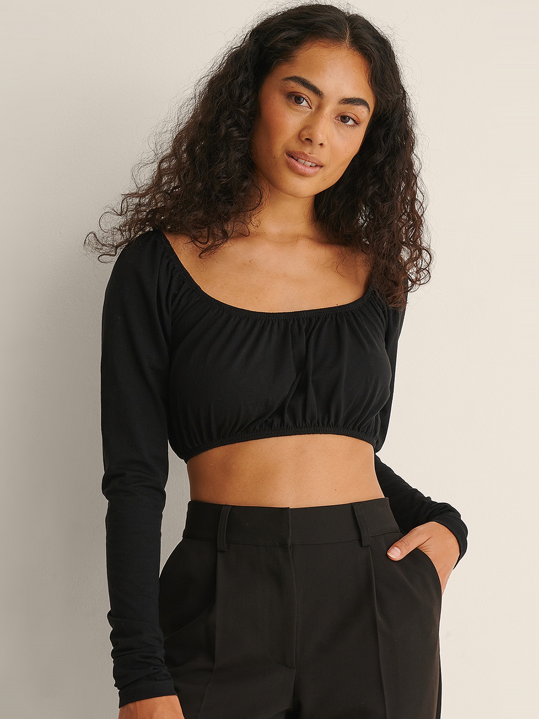 

NA-KD Women Black Solid Crop Top