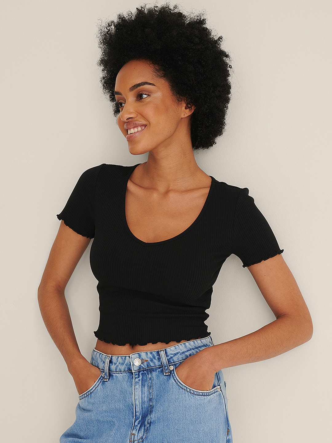 

NA-KD Women Black Ribbed Crop Top