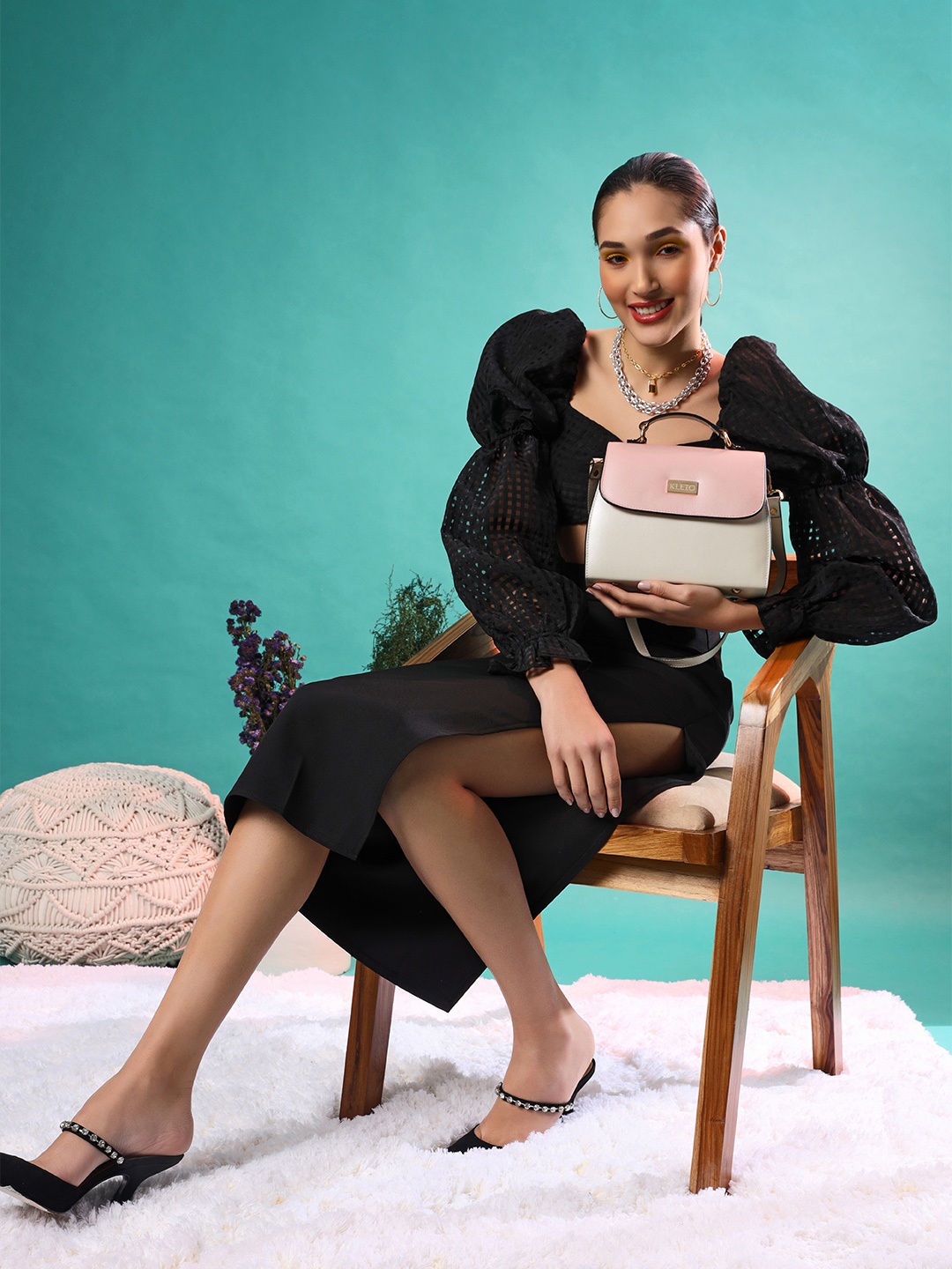 

KLEIO Colorblocked Shoulder Bag, Pink